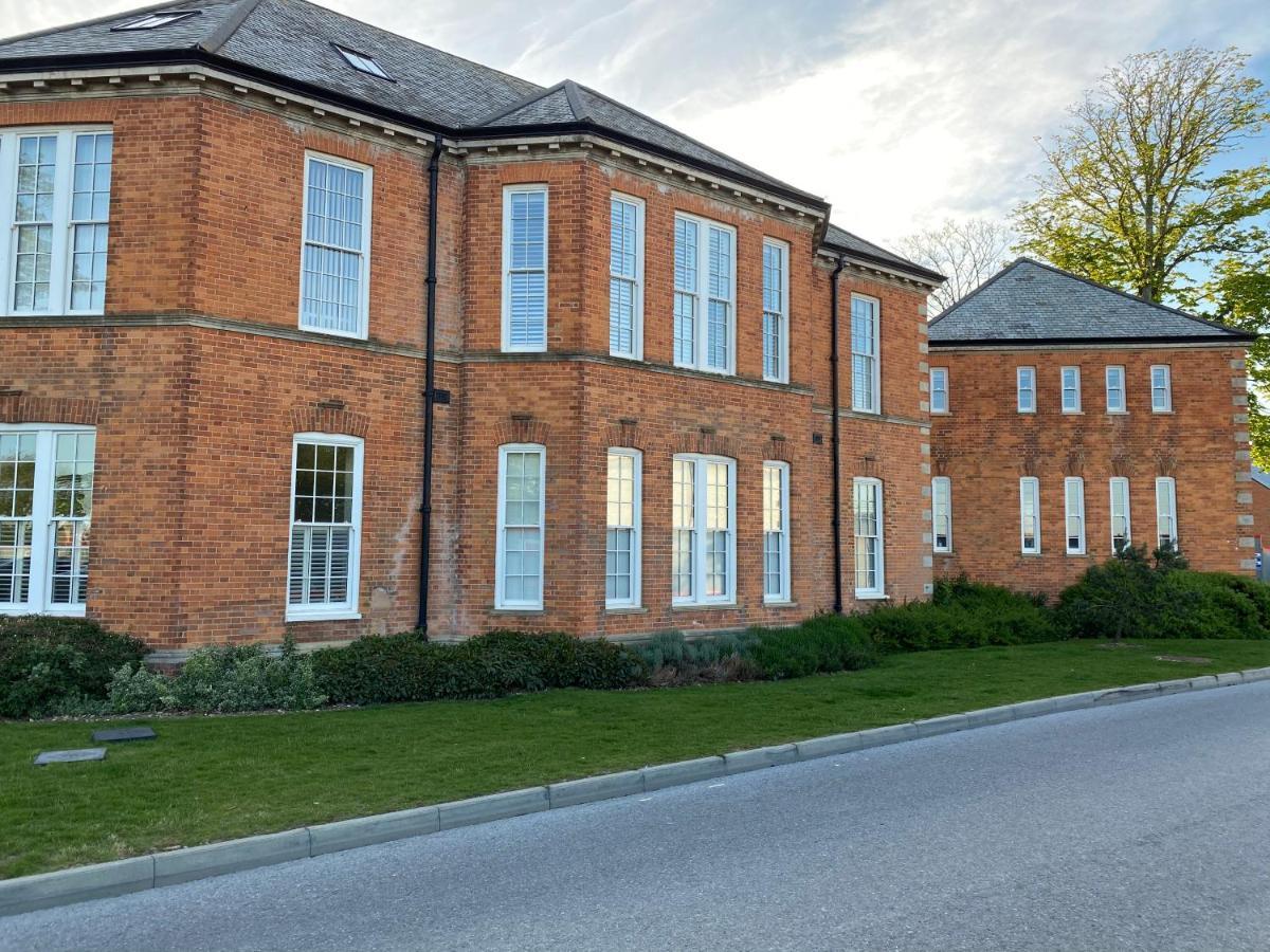 Chichester Luxury One Bed Apartment Exteriör bild